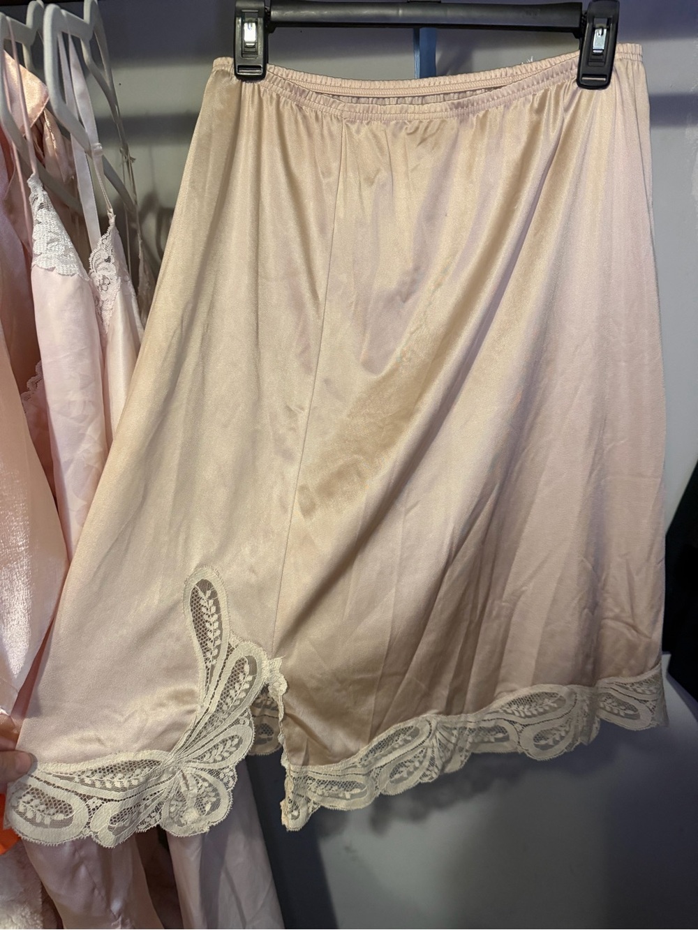 Vintage Vanity Fair Nylon Tricot Slip Skirt Butterfly
Lace Slit